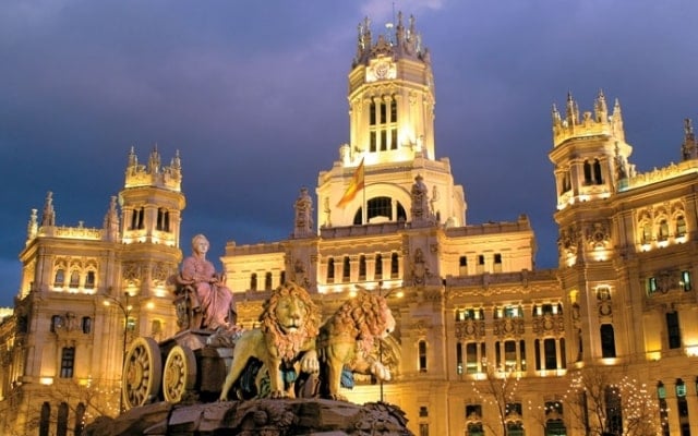 Cẩm nang du lịch thủ đô Madrid Tây Ban Nha chi tiết nhất